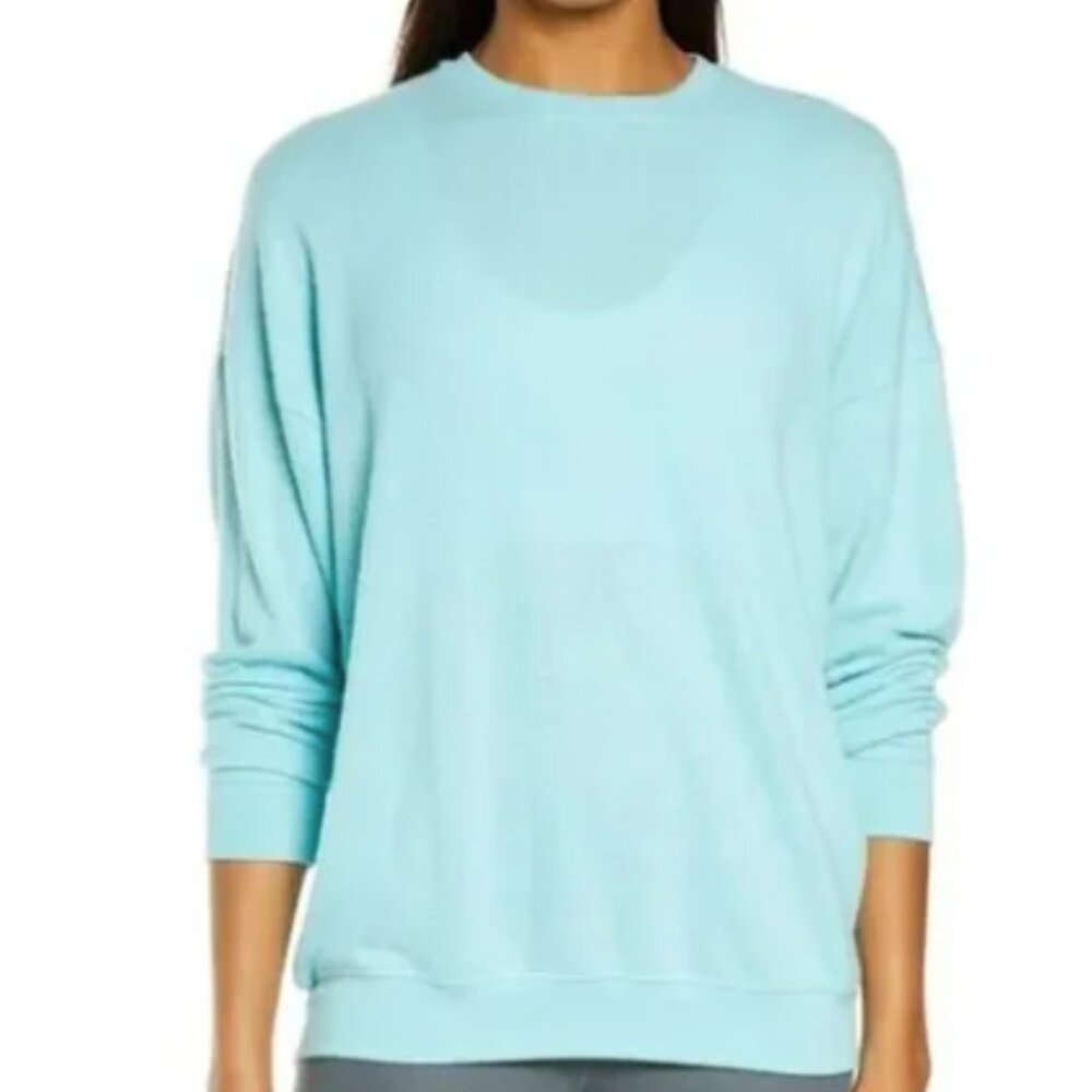 ALO YOGA Soho Pullover Crew Sweater in light blue/mint